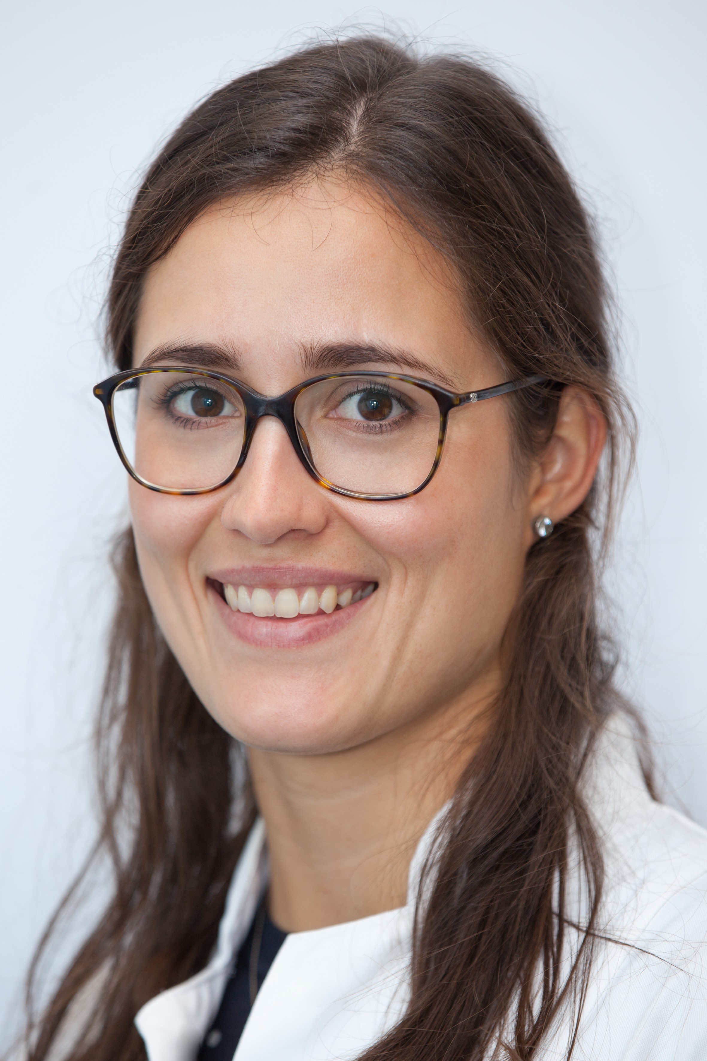 Dr. Anna-Theresia Lorenz